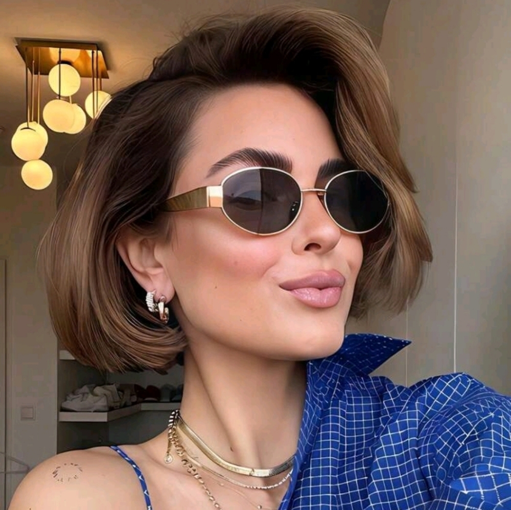 NWT, Stylish Gold Frame Sunglasses